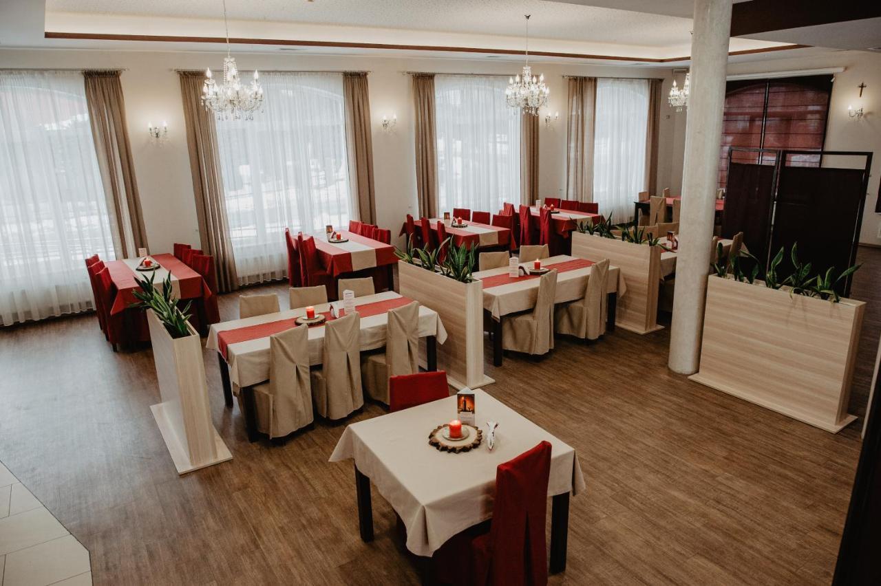 Hotel Zacisze Bratkowice Exterior photo